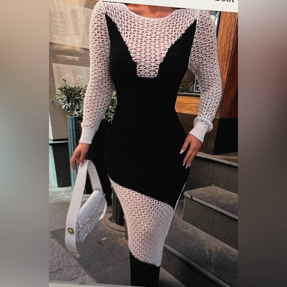 Black and white knit midi fittted dress